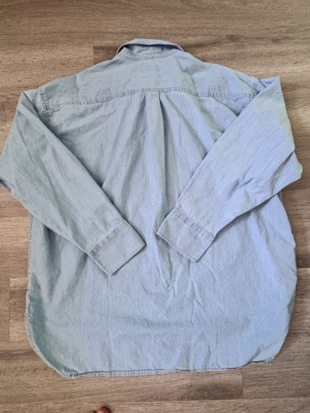 New J. Crew relaxed fit chambray shirt - Picture 2 of 4